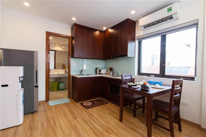 Cho thuê căn hộ 1 ngủ phố Kim Mã Thượng gần Lotte, dịch vụ tiện nghi, nội thất mới