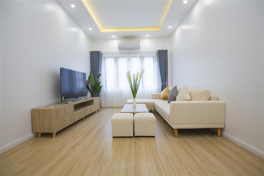 2-Bedroom Serviced Apartment for Rent, 90m2, on Kim Ma Street
